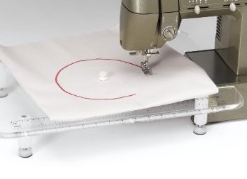SINGER HD-110 Heavy Duty sewing machine Closeup